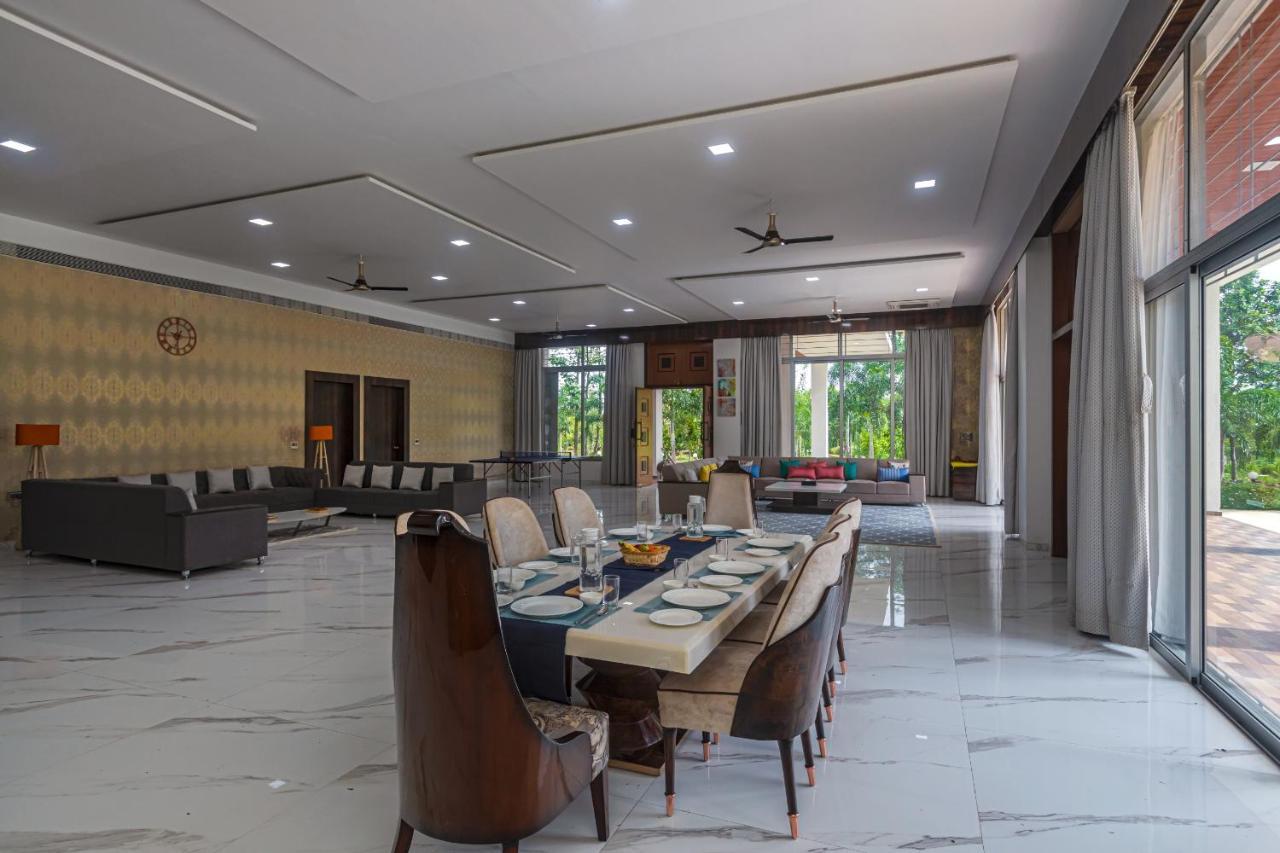 Saffronstays Odyssey, Karjat - 10 Acres Pet-Friendly Estate With Swimming Pool Chinchavli Экстерьер фото