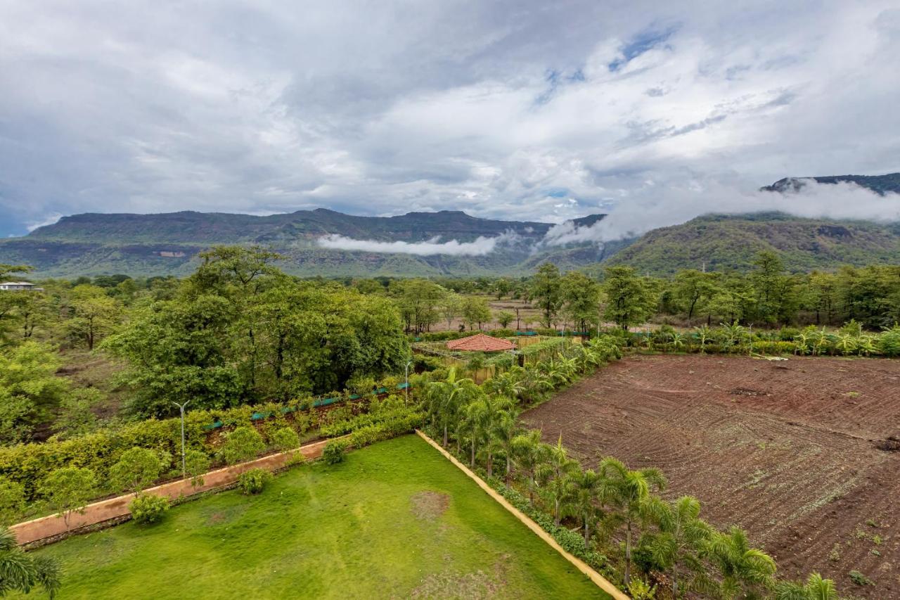 Saffronstays Odyssey, Karjat - 10 Acres Pet-Friendly Estate With Swimming Pool Chinchavli Экстерьер фото